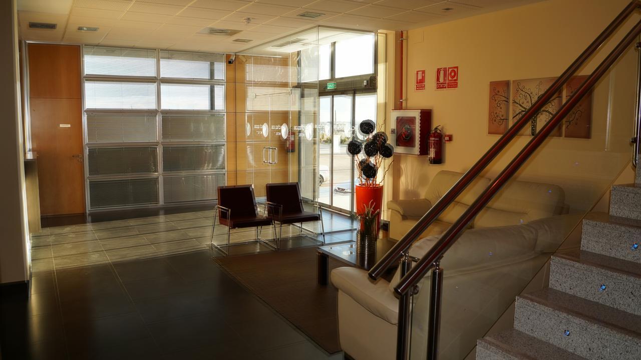 Hotel Area De Servicio Los Chopos Villaherreros Exteriör bild